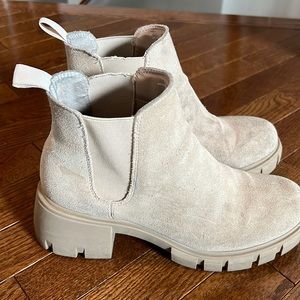 Steve Madden howler boots